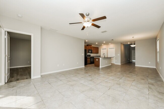 Foto del edificio - 15425 Broad Brush Dr