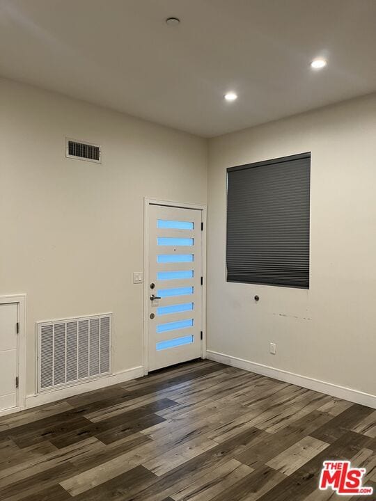 Foto del edificio - 3955 1/2 S Budlong Ave