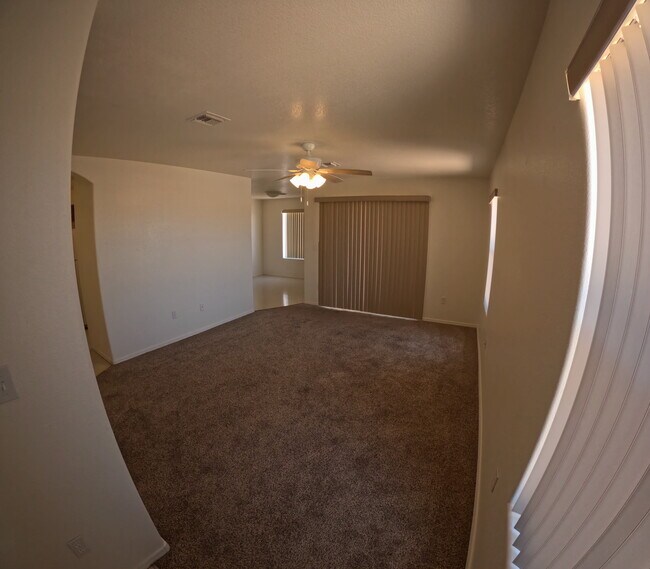 Living room - 3424 Sunriver Rd