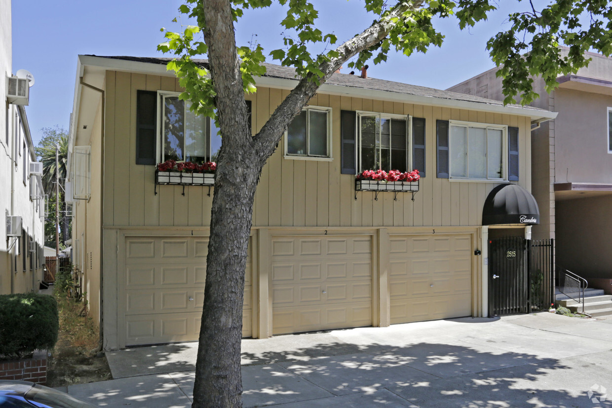 Building Photo - Cambria Apartments