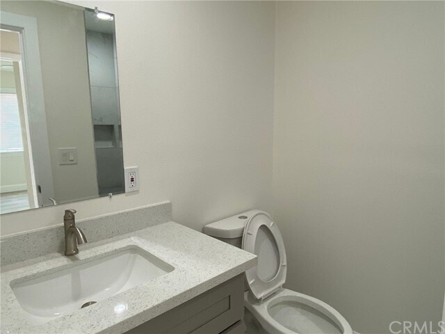 Foto del edificio - 122 S Cherry St