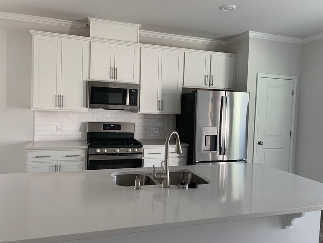 Foto del edificio - Gorgeous New Construction Townhome! Great ...