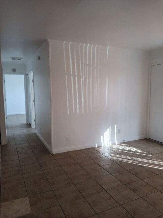 Foto del edificio - 2601 Columbus St