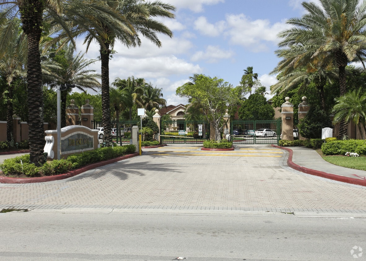 The Enclave At Doral Apartments Doral, FL