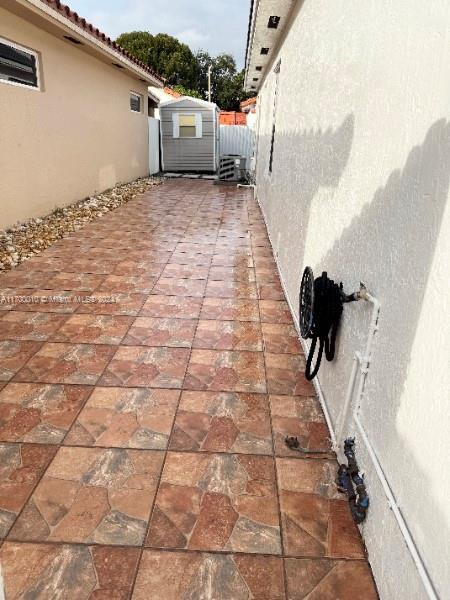 Foto del edificio - 3129 W 73rd Pl