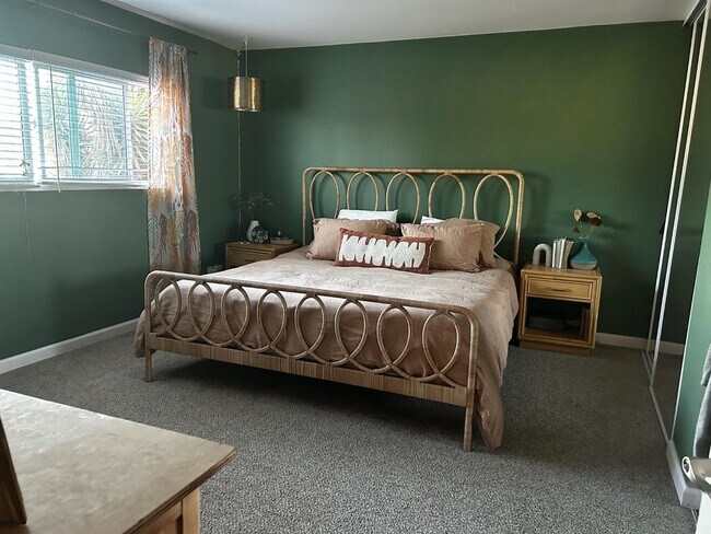 Building Photo - Lovely La Mesa home available 07/01/2024.