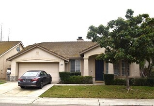 Building Photo - 7836 Calzada Way