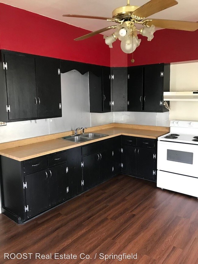 Foto del edificio - 827 N Oakland St