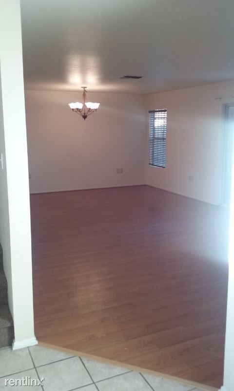 Foto del edificio - 4 br, 3 bath House - 1921 E.120th
