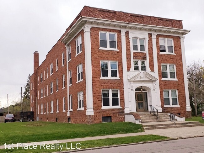 Building Photo - 1505 W 3rd Ave