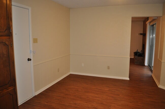 Building Photo - Single Family Home in Watauga