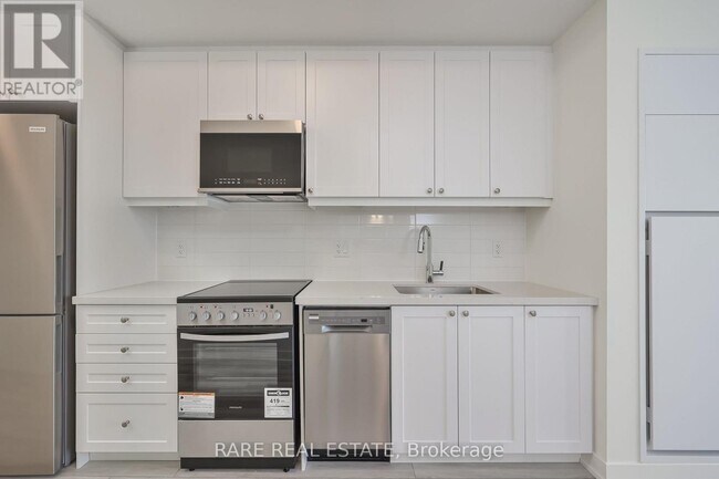 Building Photo - 51 Clarington Blvd