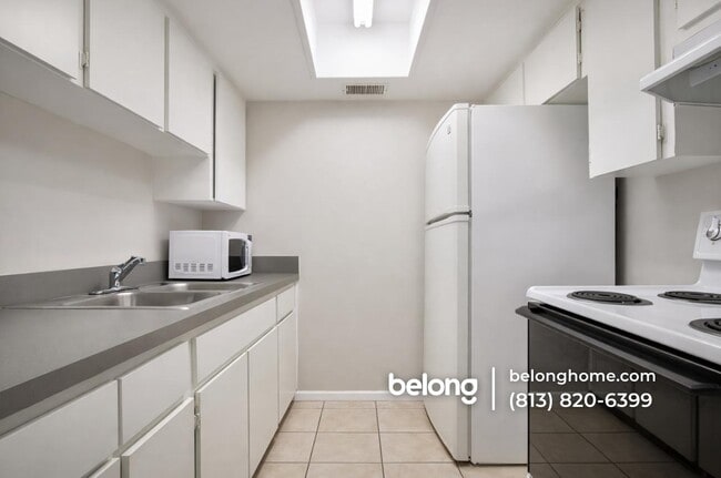 Building Photo - 1808 E 143rd Ave