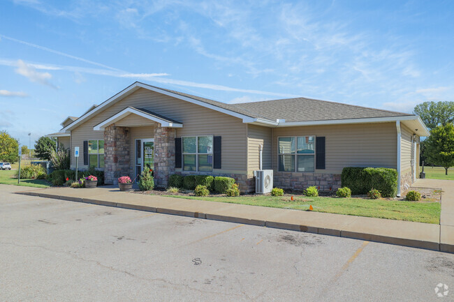 Building Photo - Kansas Villas