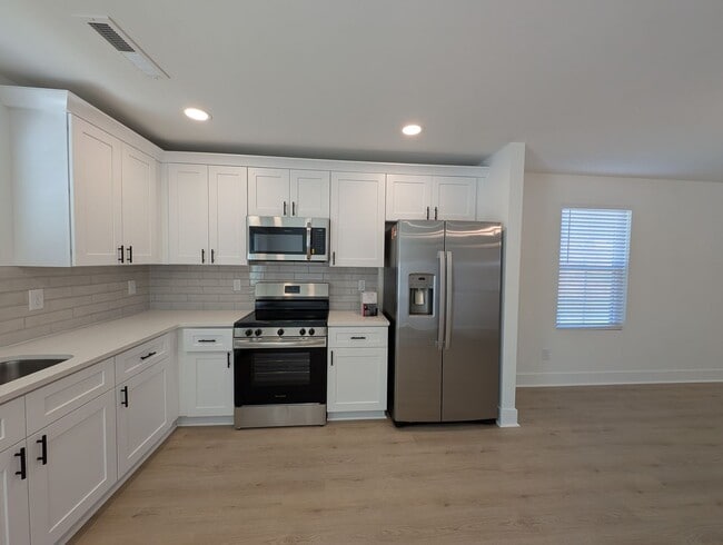 Foto del edificio - Newly built 2 story, 3 bedroom, 2.5 bath duplex located in Kannapolis!