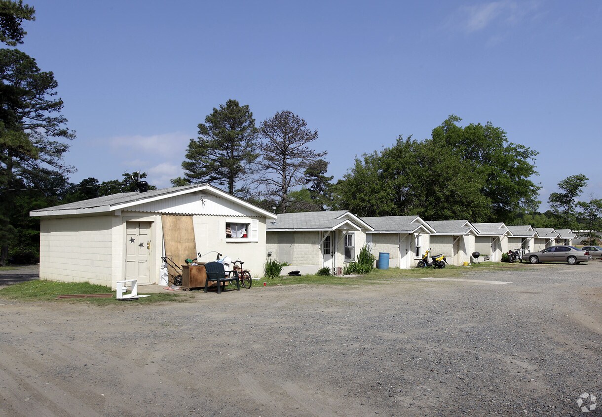 Foto principal - 10609 Macarthur Dr