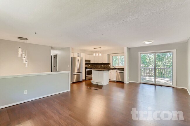 Foto del edificio - 6865 Buckingham Rd