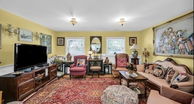 Living room - 95 Prospect Ave