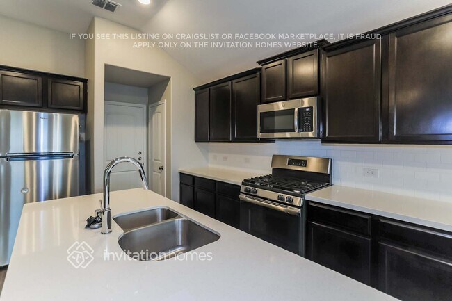 Foto del edificio - 441 Pollyann Trl