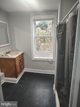 Building Photo - 1114 N Bond St