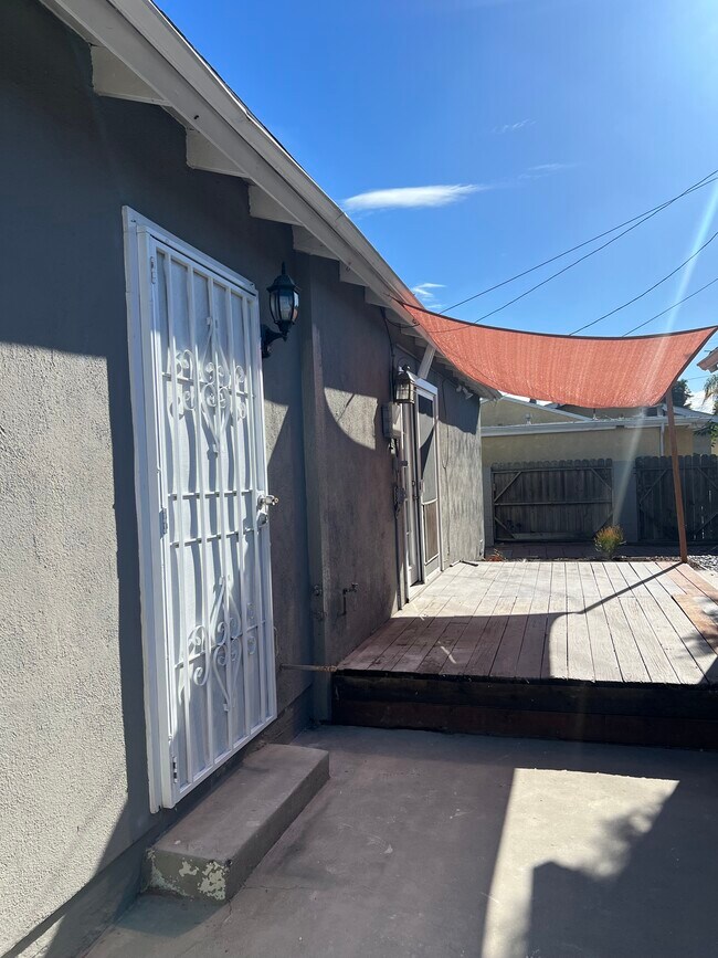 Foto del edificio - 4728 W 163rd St