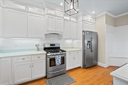 Foto del edificio - 6308 Richmond Pl