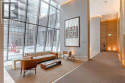 Photo du bâtiment - 50 Charles St E