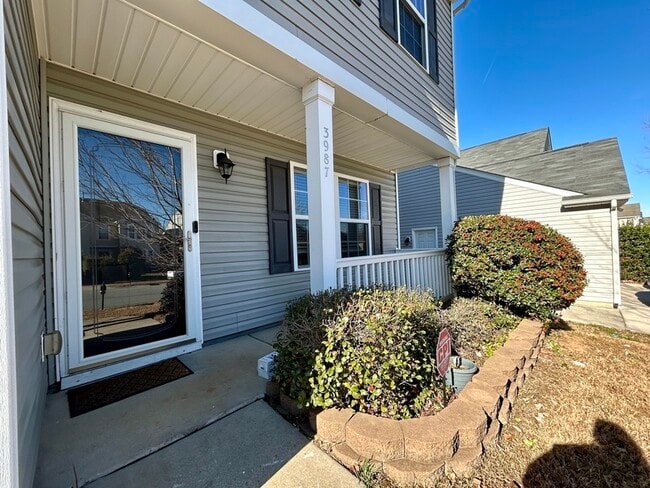 Foto del edificio - 3987 Tallowtree Ln