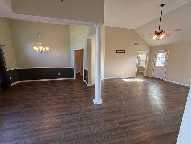 Building Photo - 338 Old Walnut Branch