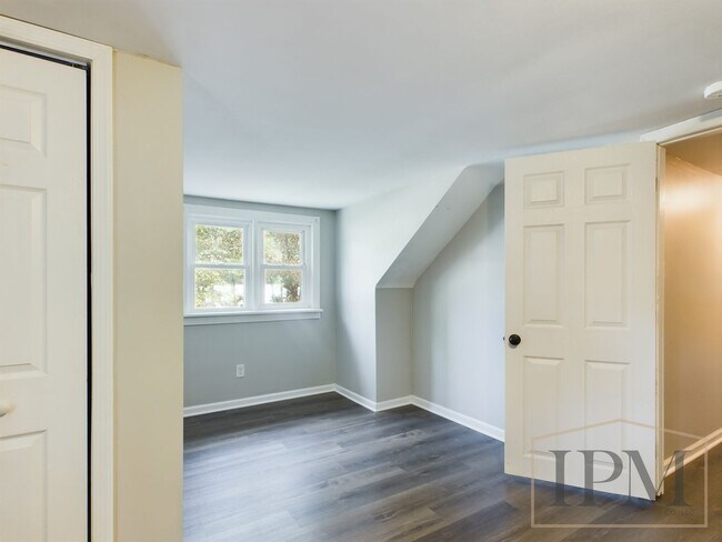 Foto del edificio - Coming Soon   Spacious 3 bedroom Located i...