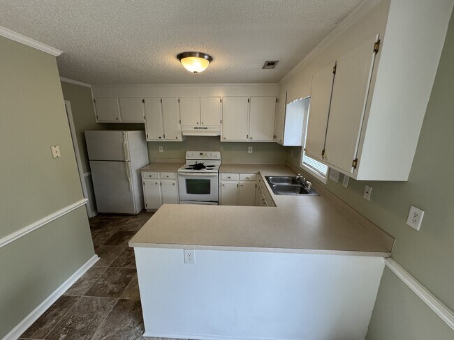 Foto del edificio - 2345 Vineyard Dr