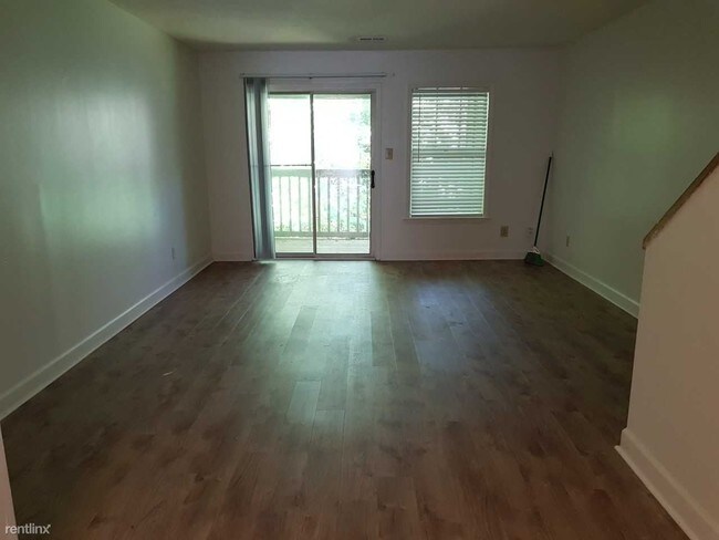 Foto del edificio - 2518 Avent Ferry Rd