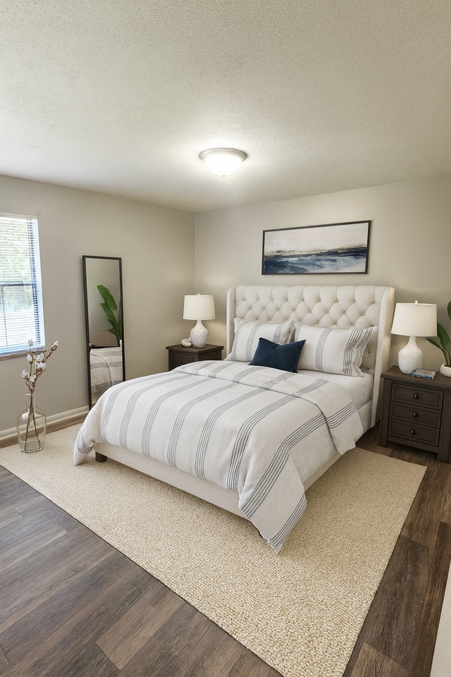 Building Photo - 1 Bedroom 1 Bath located in Charming North...