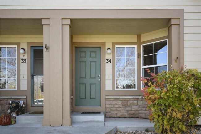 Building Photo - 5551 Cornerstone Dr