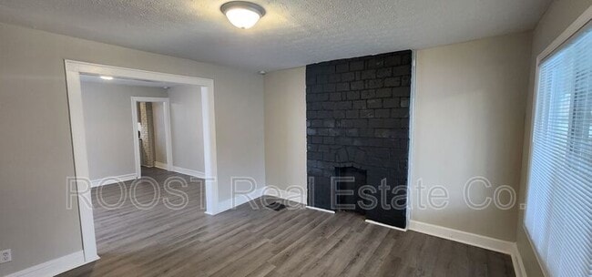 Building Photo - 1238 E 17th Ave
