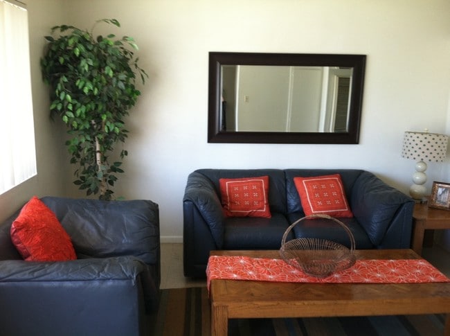 Foto del edificio - 46601 Arabia St