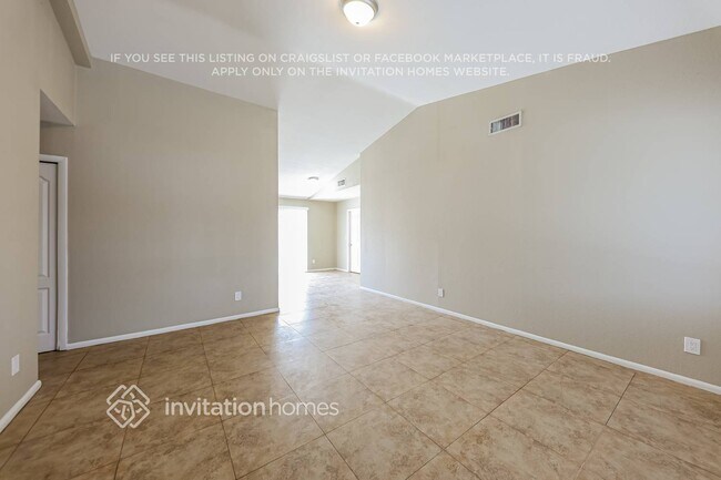Foto del edificio - 3029 N Comanche Dr
