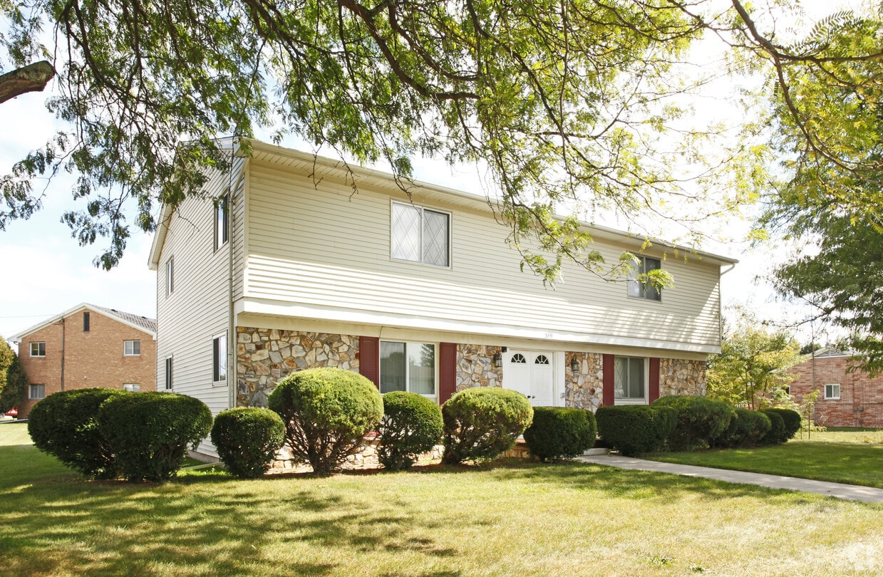 30243030 Williamson Rd, Saginaw, MI 48601 Apartments in Saginaw, MI