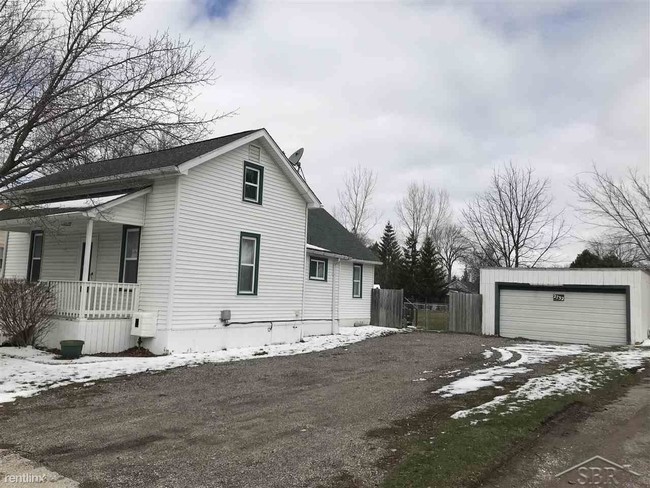 Building Photo - 4 br, 2 bath House - 2732 Cooper Ave