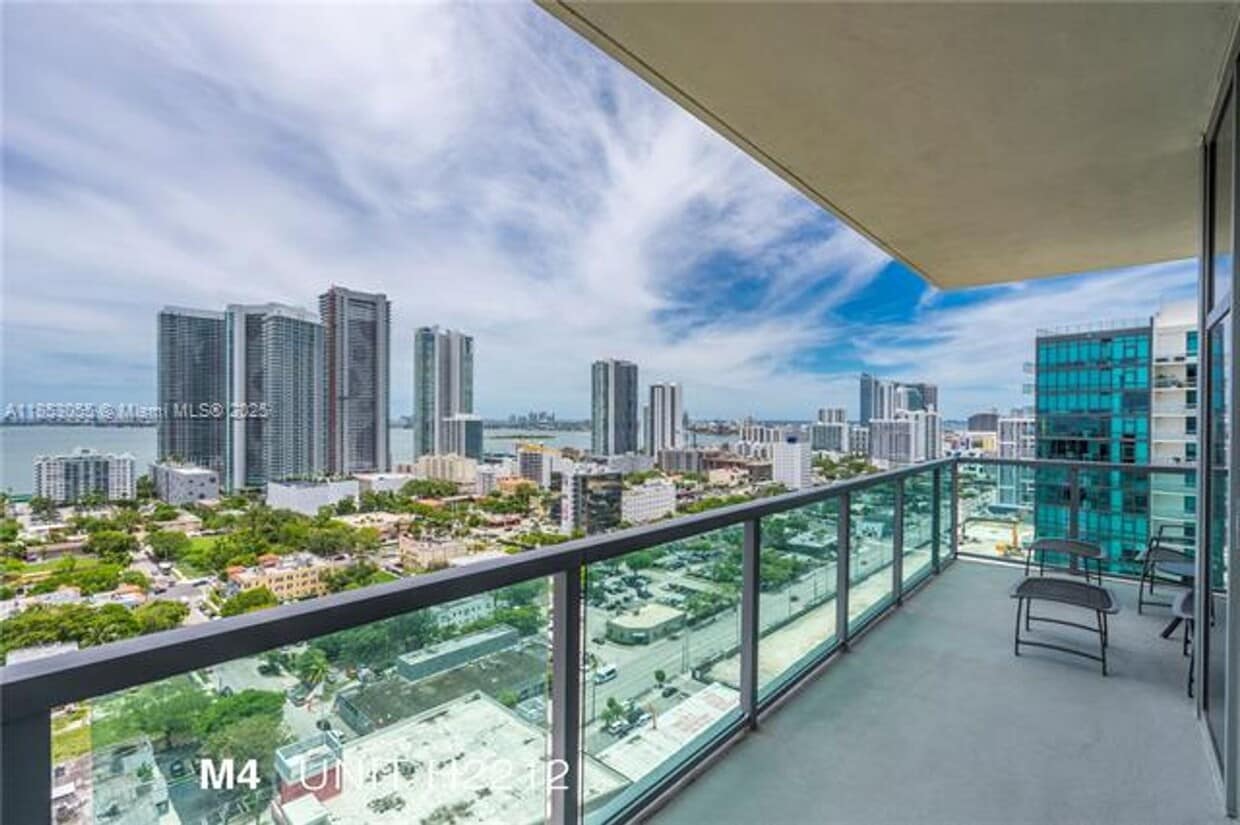 Photo - 3301 NE 1st Ave unit H2212 (A11853055)