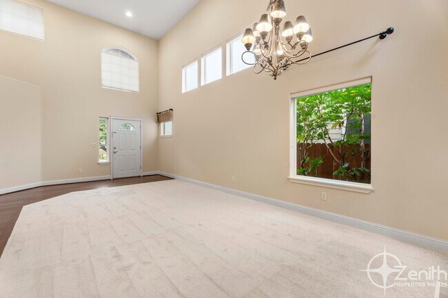 Foto del edificio - 2903 NE 184th Ave