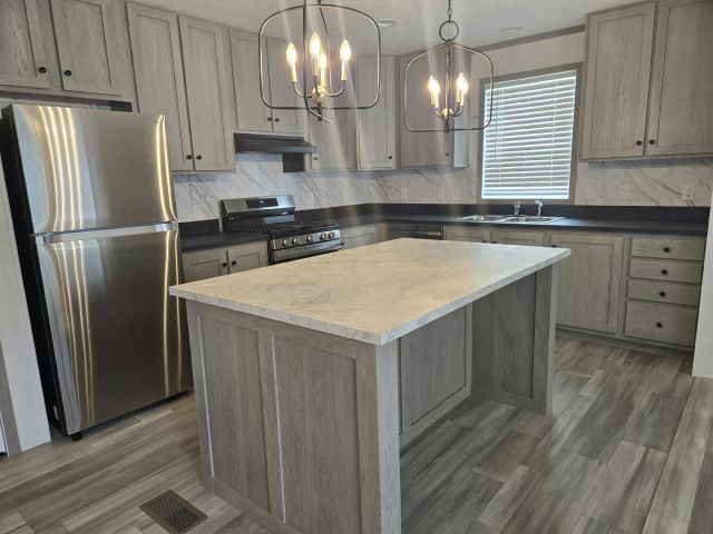Foto del edificio - 62 115th Ln NE