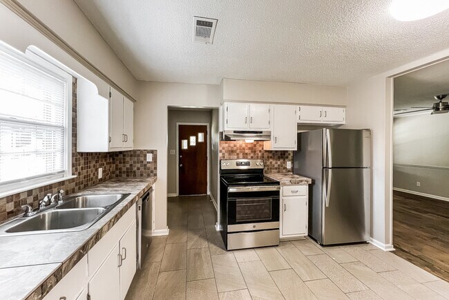 Foto del edificio - 3928 Croydon Rd