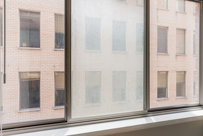 Foto del edificio - 2140 L St NW