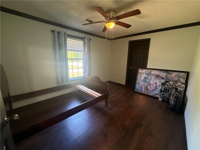 Foto del edificio - 4861 Hopewell Church Rd