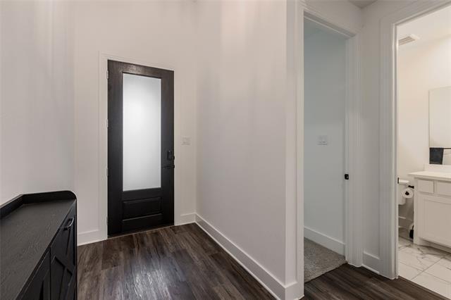 Building Photo - 3509 Mescalbean Dr