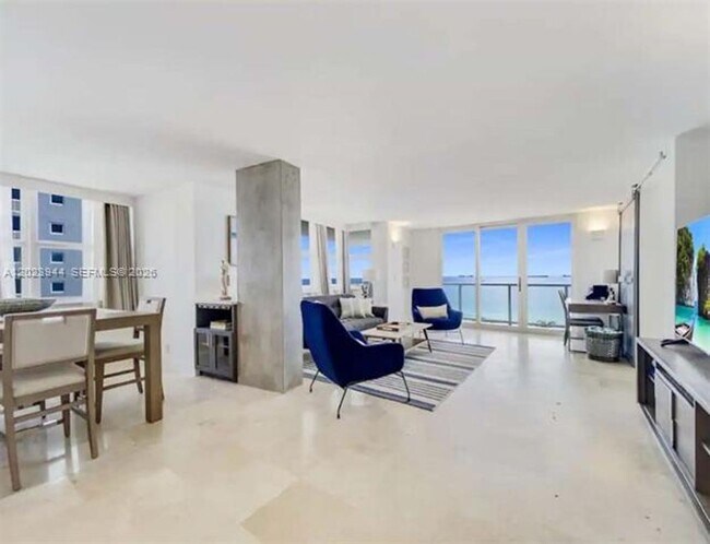 Building Photo - 209 N Fort Lauderdale Beach Blvd
