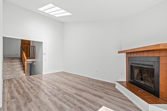 Building Photo - 440 Solar Way
