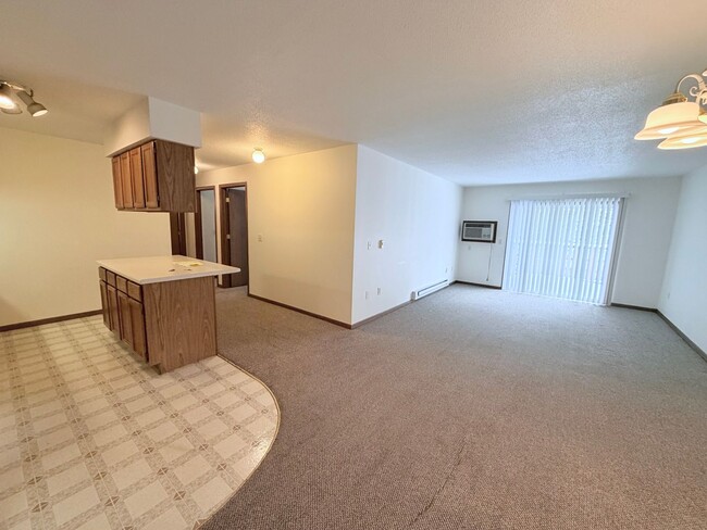 Interior Photo - 1001 Grandview Ave