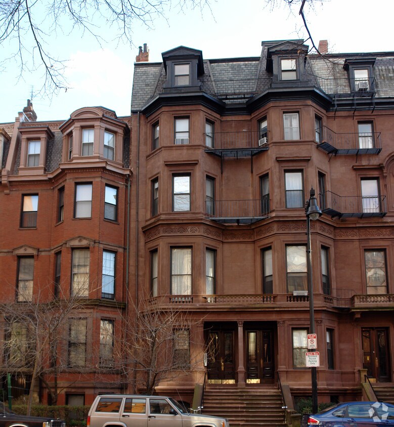 Foto del edificio - 211 Beacon St
